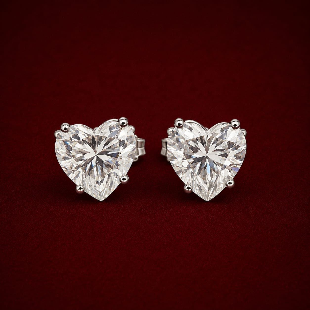 Brinco Coração Moissanita 10x10mm 6,0ct