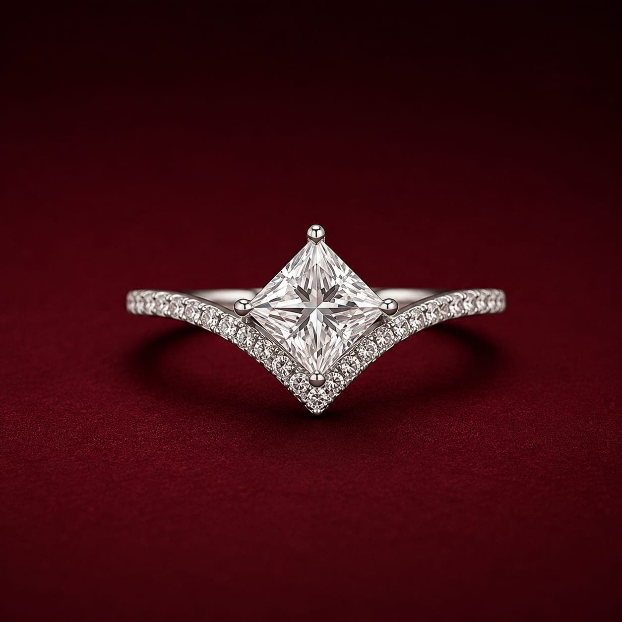 Anel Quadrado Moissanita Aro V 5x5mm 0,8ct